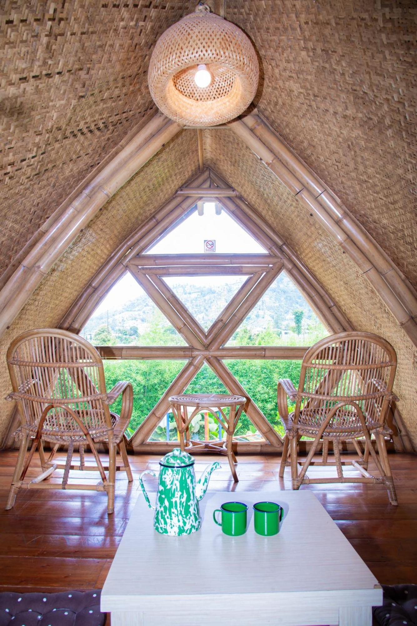 Villa Chavaminerva Bambu - Lembang Cikareumbi Kültér fotó
